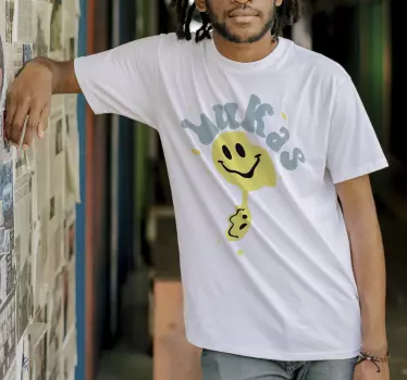 Vrolijke gele smiley t-shirt met naam - TenStickers