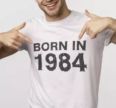 Gepersonaliseerde geboren in jaar t-shirt - TenStickers