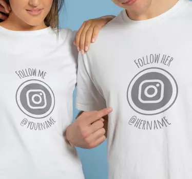 T-shirt met naam koppels op social media - TenStickers