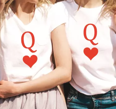 T-shirt met naam q liefde omarming - TenStickers