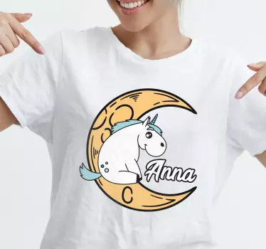 T-shirt met naam schattig eenhoorn maan ontwerp - TenStickers