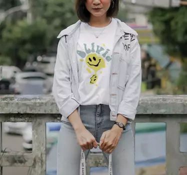 Vrolijke gele smiley t-shirt met naam - TenStickers