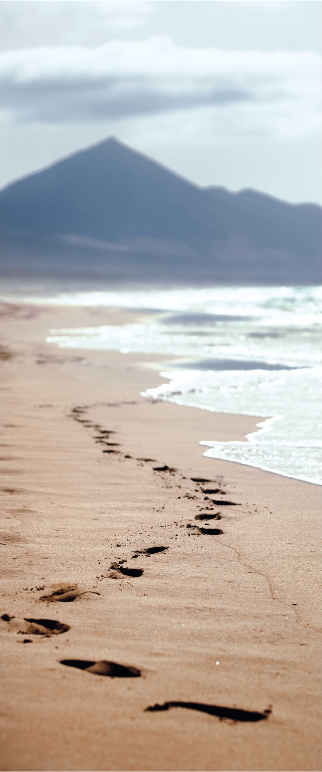 Vinyl vloerkleed badkamer voetafdruk op het strand - TenStickers